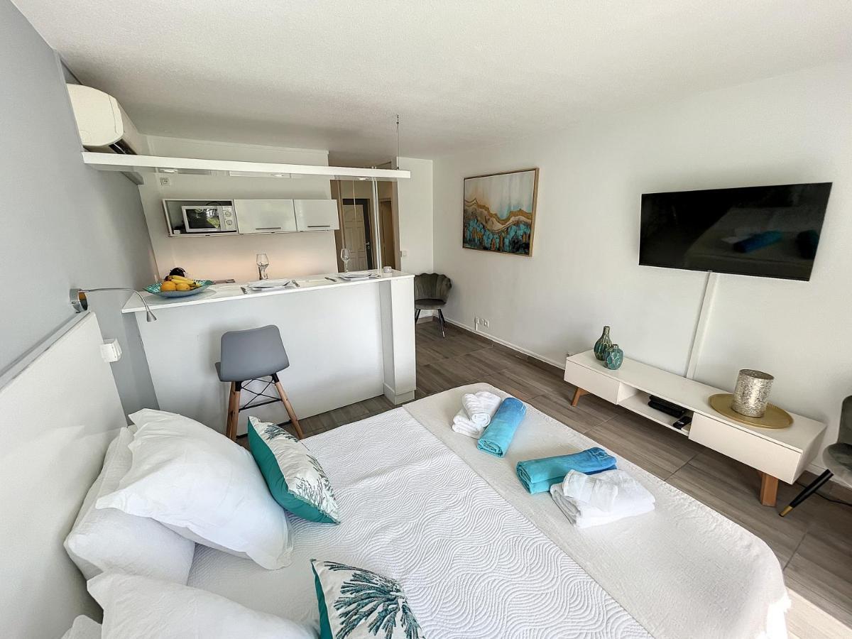 Blue Paradise Studio Avec Acces Privatif Plage Le Gosier  Exterior foto